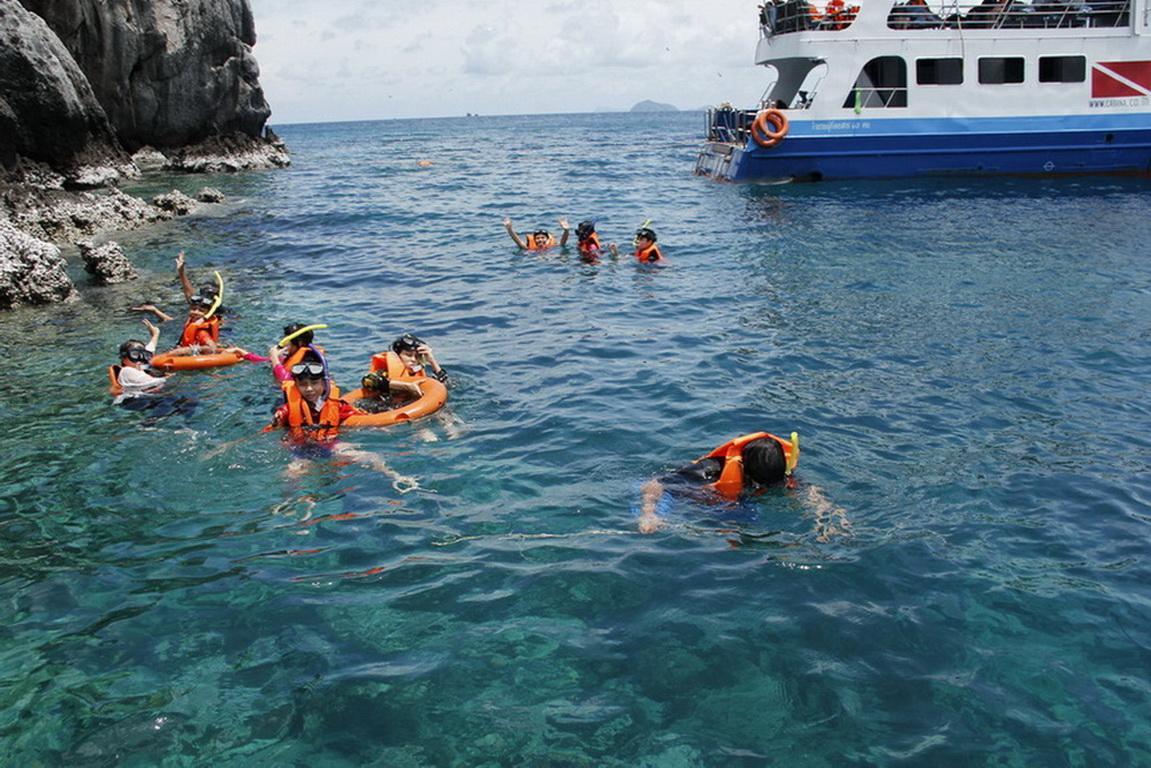 Hotel Baan Chumphon Pathio Esterno foto