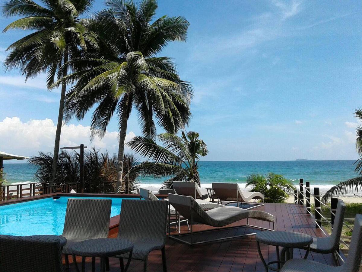 Hotel Baan Chumphon Pathio Esterno foto